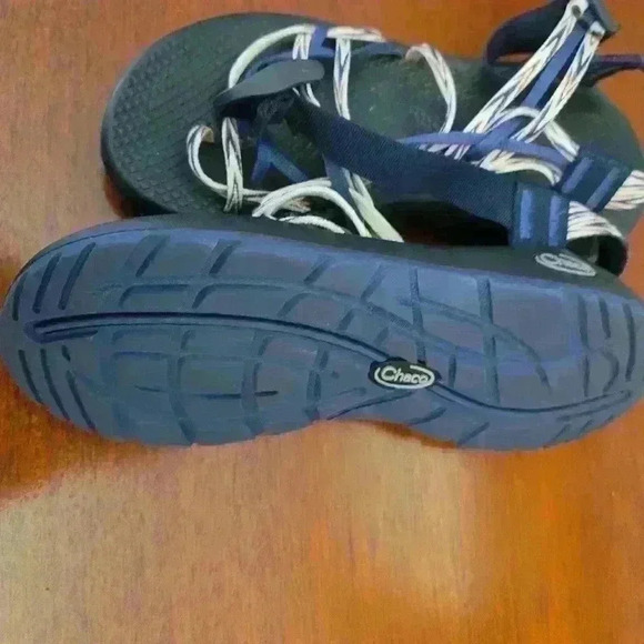 Chaco's - Picture 5 of 7